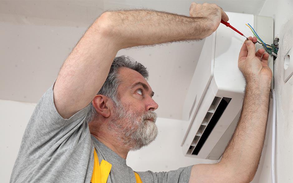 je recherche un électricien Paris 12